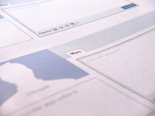 Facebook przechodzi na papier! (galeria) 11