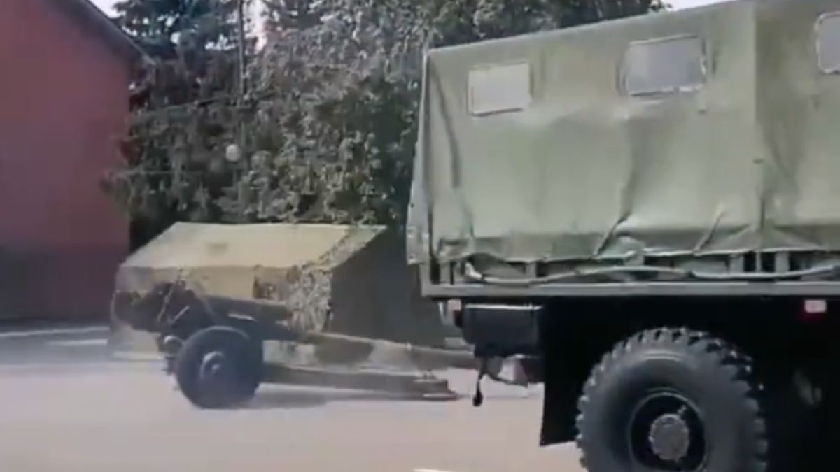 Białoruskie wojsko zgubiło armatę podczas przejazdu