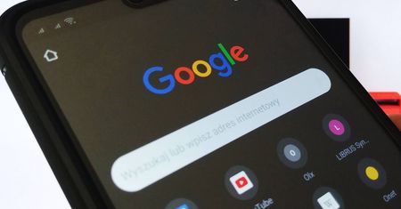 Dzwonią do ciebie "z Google"? Nie daj się nabrać na opłatę