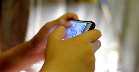 7-latek grał na telefonie mamy. Wydał ponad 2,5 tys. euro
