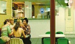 Karol Dickens żyje i nazywa się Sarah Waters