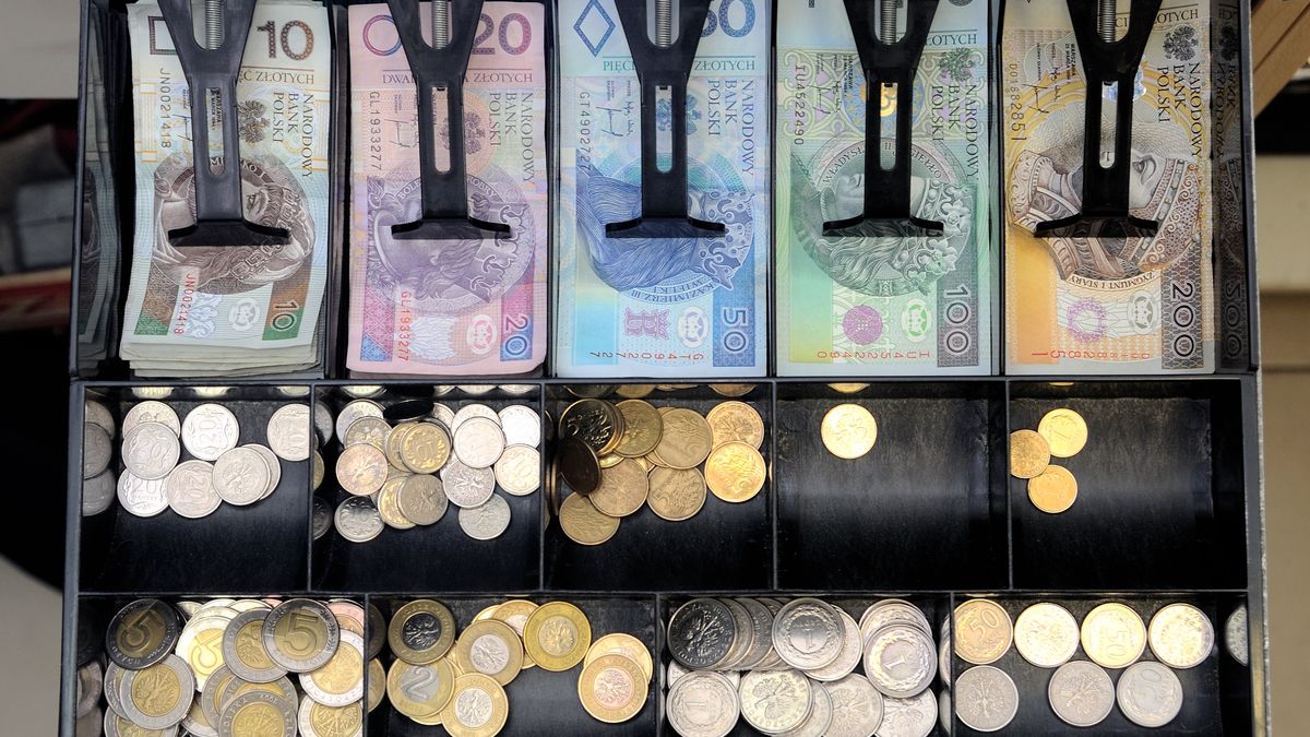 szuflada, kasa, sklep, banknoty, monety, kasa fiskalna