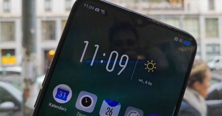Oppo RX17 Pro zaprezentowany. Ma czytnik linii papilarnych w ekranie i błyskawiczne ładowanie