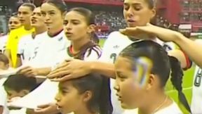 O geście piłkarek jest głośno na całym świecie. "Poruszające obrazki"