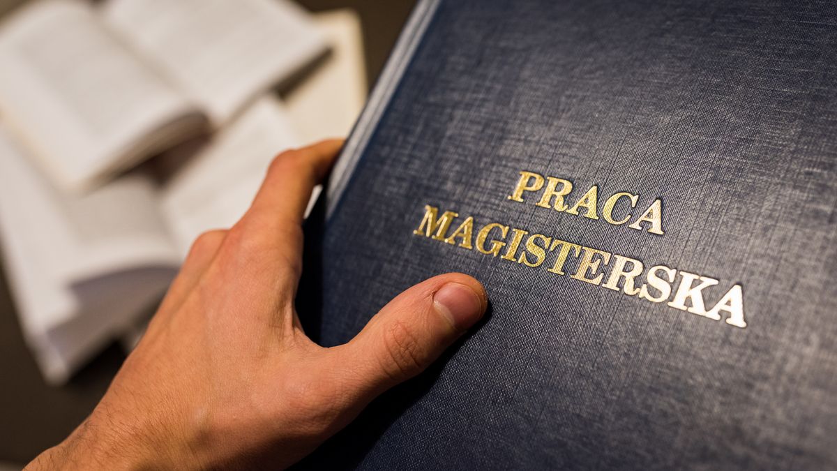 magister, praca, studia, nauka, student, uniwerytet, pisanie, obrona