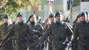 Sieradz: Patriotyczna uroczystość pod Pomnikiem Sybiraka