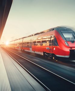 Польська залізниця запускає додаткові рейси до України