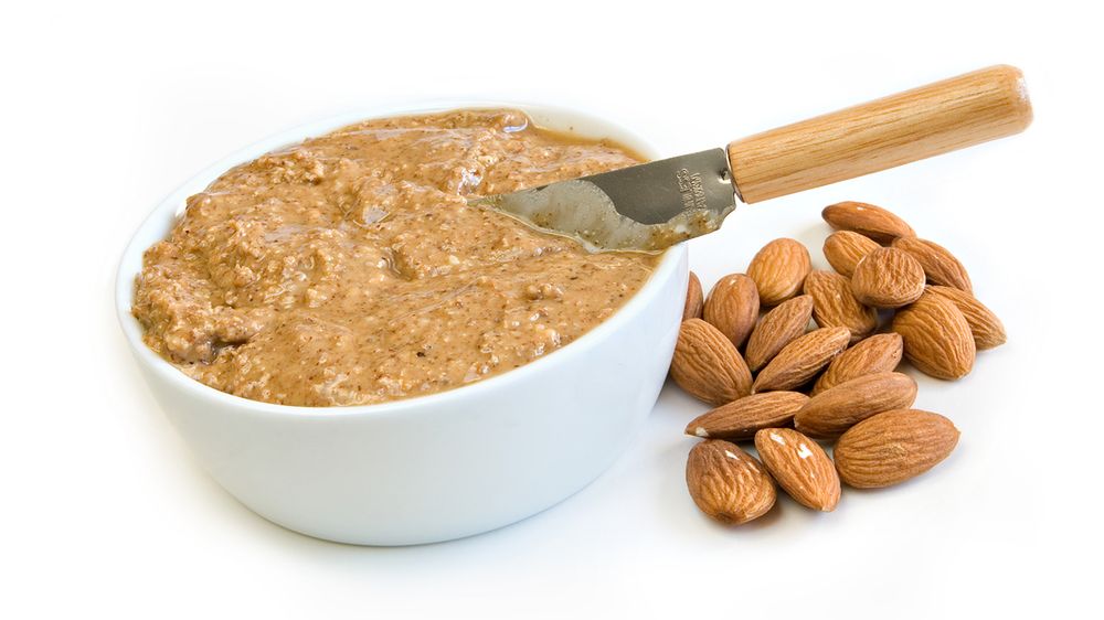 Masło migdałowe z dodatkiem soli