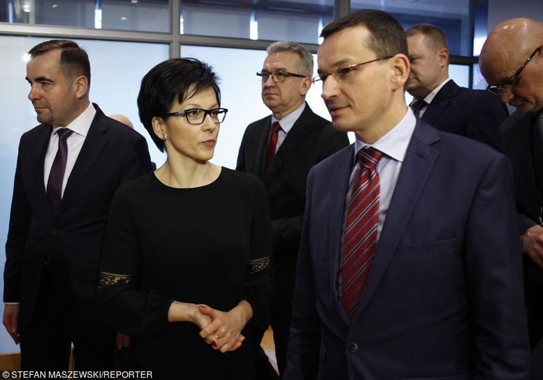 Na głównym planie dotychczasowa prezes GPW Małgorzata Zaleska i wicepremier Mateusz Morawiecki, odpowiedzialny w rządzie za nadzór właścicielski nad spółką.