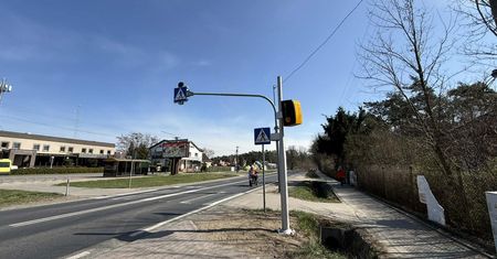 Niebezpieczna trasa pod kontrolą. Fotoradar przy ul. Warszawskiej w Słupnie