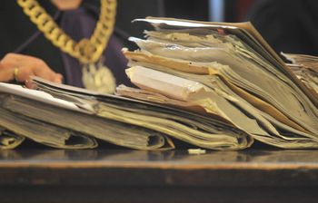 Łapówki w urzędzie wojewódzkim w czasie pandemii. Jest akt oskarżenia