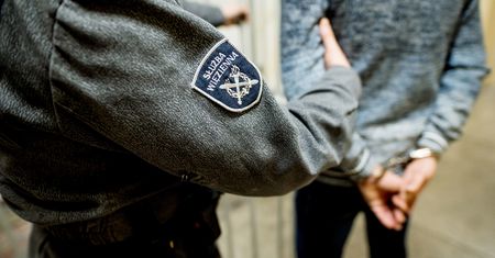 Polscy kryminaliści na Wyspach. Ponad 60 deportowanych w jednym tygodniu