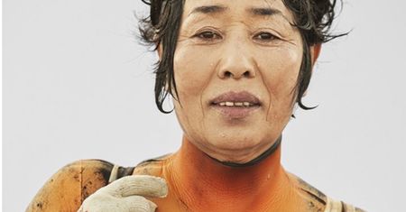 Fotograf  Hyung S. Kim uchwycił poławiaczki owoców morza