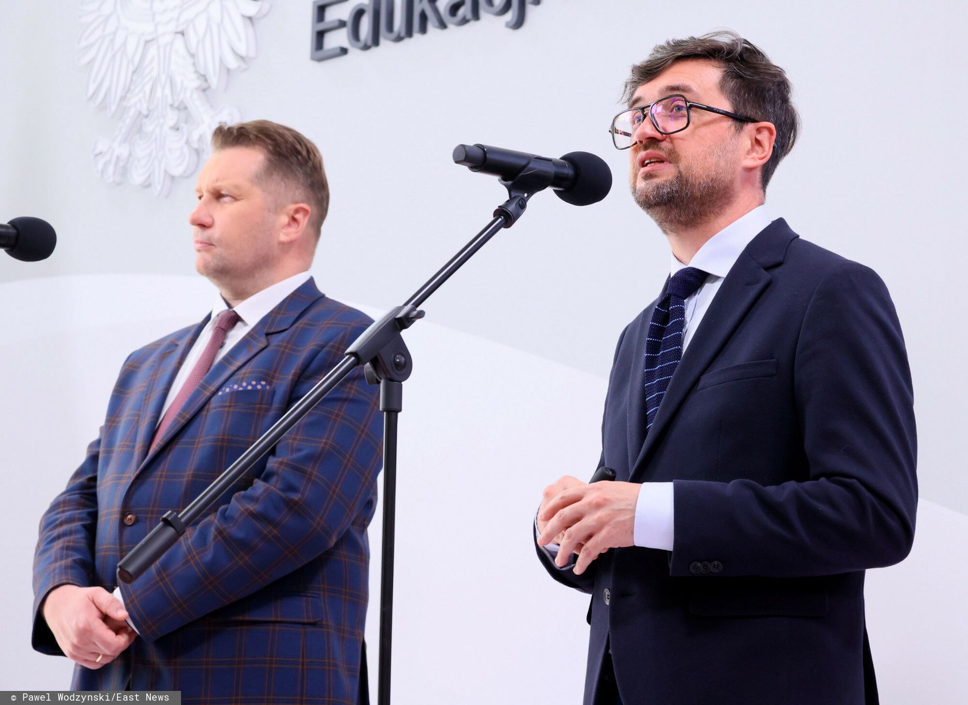 Minister Czarnek o wynikach maturFot. Pawel Wodzynski/East News, Warszawa, 05.07.2022. Konferencja prasowa ministra edukacji i nauki Przemys?awa Czarnka (L) i dyrektora Centralnej Komisji Egzaminacyjnej Marcina Smolika (P) nt. wstepnych wynikow egzaminu maturalnego.Pawel Wodzynski