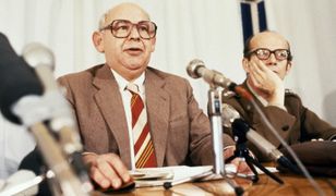 Jerzy Urban nie żyje. "Gdy zapytaliśmy go o śmierć, wyciągnął papierosa"