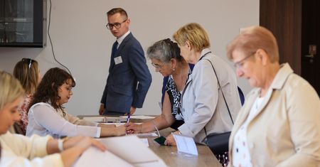 Wybory prezydenckie 2025. Zmiana miejsca głosowania w Polsce i za granicą. Jak i do kiedy zgłosić?