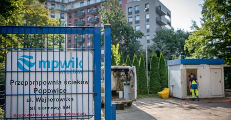 Niebezpieczne odpady w toaletach. Apel miejskich wodociągów