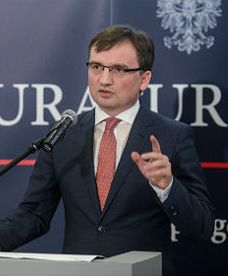 Koniec bezkarności prokuratorów i sędziów. Ziobro chce walczyć z ich niekompetencją
