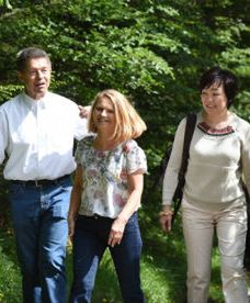 Podczas szczytu G7 mąż Angeli Merkel dba o rozrywkę dla żon polityków