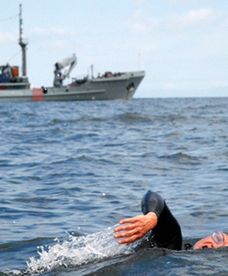 Płyną dzień i noc bez przerwy