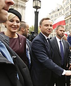 Tłum Polaków na spotkaniu z Andrzejem Dudą w Londynie