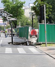 Zapadlisko na budowie metra w Warszawie