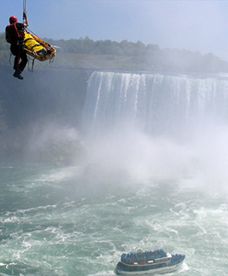 Mężczyzna skoczył do Niagary - przeżył