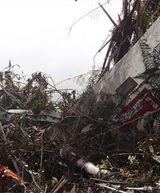 Miejsce katastrofy Suchoj SuperJeta z bliska