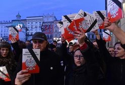 Protest KOD w czasie spotkania Dudy z amerykańskimi senatorami