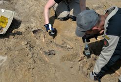 Odkrywają zagadki ofiar wojny i totalitaryzmu