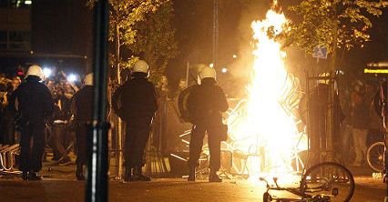 Starcia z policją na urodzinach 16-latki