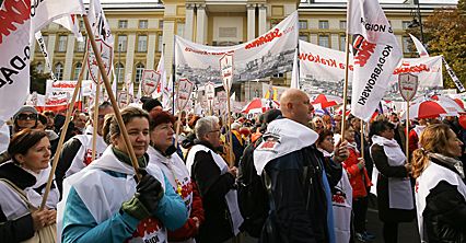 Protest nauczycieli przed kancelarią premiera