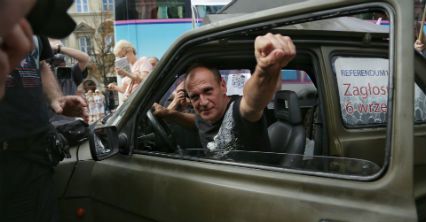 Zwolennicy JOW wyszli na ulice Warszawy