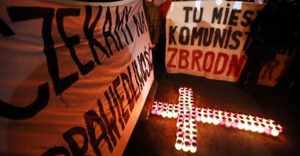 Manifestacja przed domem generała Wojciecha Jaruzelskiego