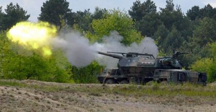 Strzelanie artyleryjskie na poligonie pod Toruniem
