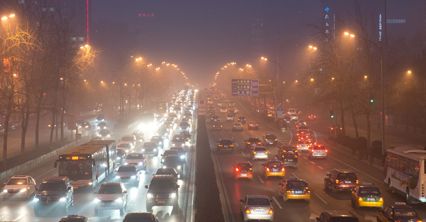 Smog spowija Pekin