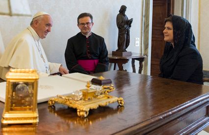 Papież przyjął na audiencji premier Beatę Szydło