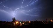 Elektryzujące błyski na niebie