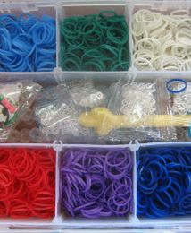 Rekordowa konfiskata toksycznych bransoletek dla dzieci