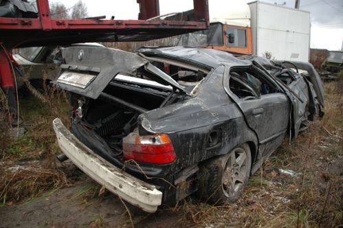 Policjant uratował życie, narażając własne