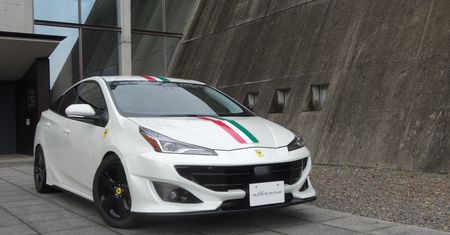 Toyota Prius w roli Ferrari, czyli kolejny popis japońskiego tunera