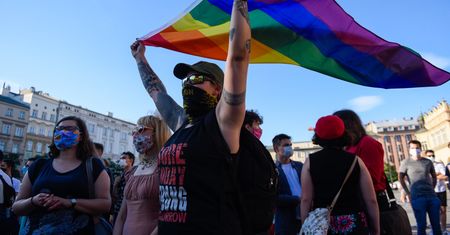 Gminy stracą unijne środki przez uchwały ws. LGBT? Michał Dworczyk deklaruje