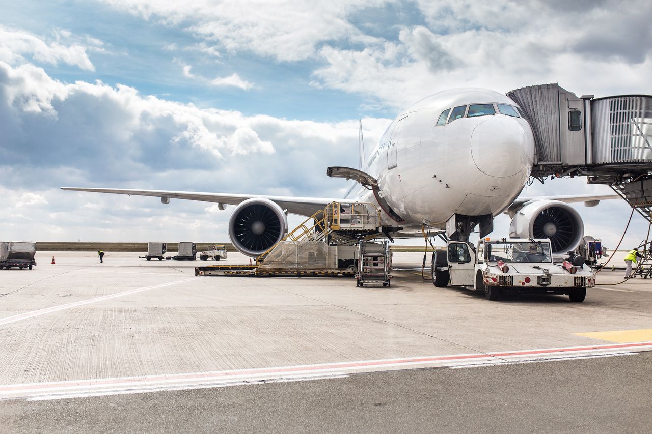 New German airport laws promise jail time for tarmac trespassers