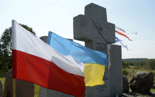 Ukraina. MSZ potępia wandalizm w Hucie Pieniackiej