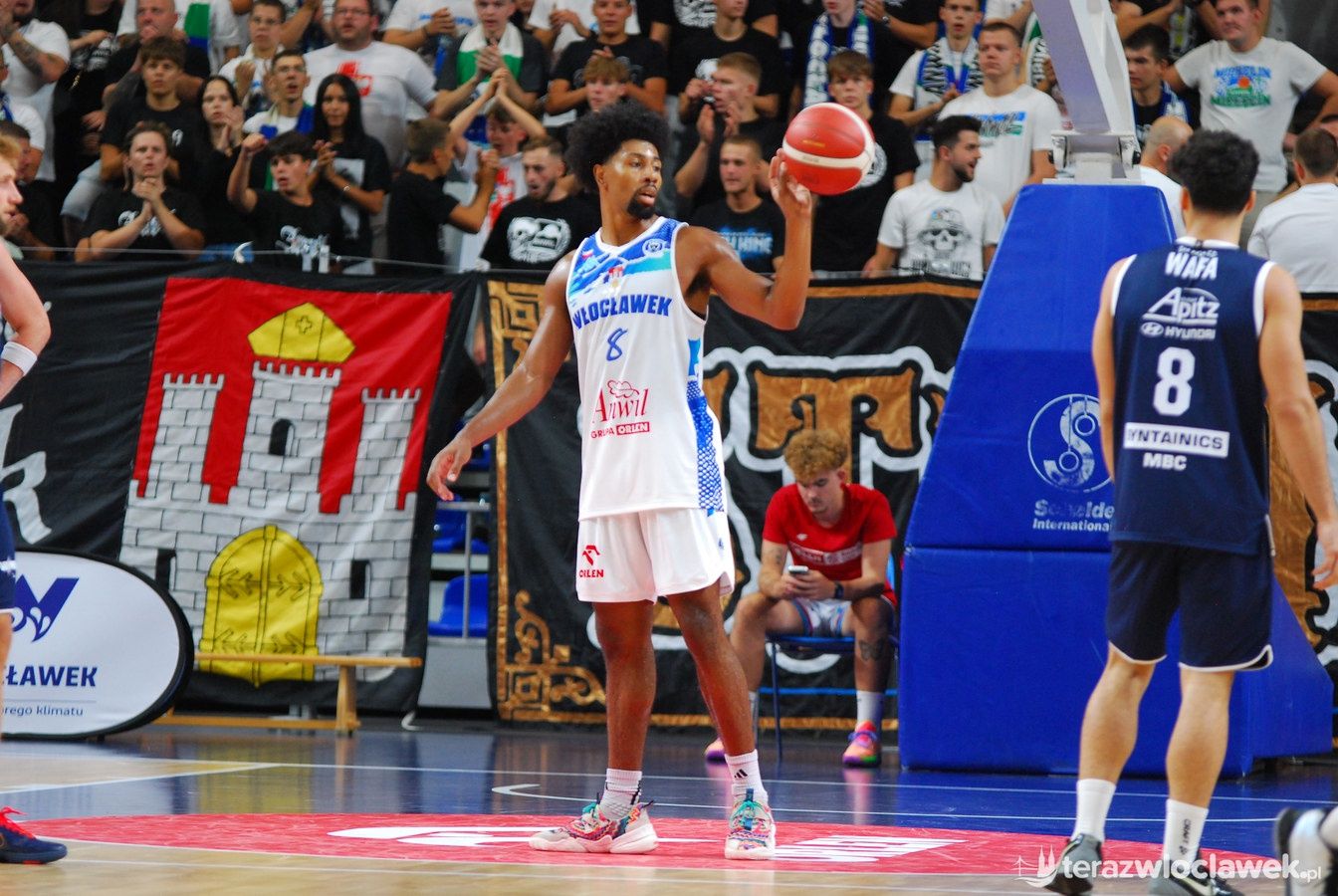 Zacięty mecz Anwilu z Syntainics MBC Weissenfels