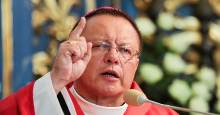 Łódzkie. Mieszkańcy pozywają kurię. Chodzi o cmentarz