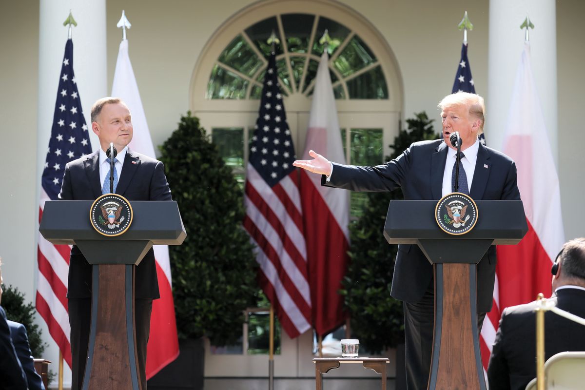 Waszyngton, 24.06.2020.  Prezydent RP Andrzej Duda oraz prezydent USA Donald Trump podczas wspólnej konferencji prasowej w Ogrodzie Różanym Białego Domu w Waszyngtonie.