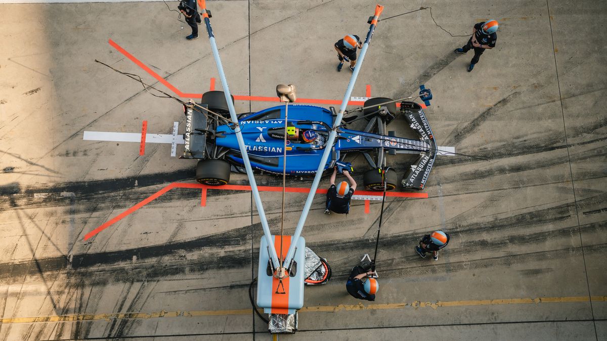 Materiały prasowe / Williams / Na zdjęciu: Carlos Sainz podczas pit-stopu 