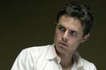 Casey Affleck z bratem i Mattem Damonem