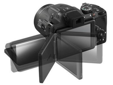 Nowe superzoomy Nikona: Coolpix P520 z 42-krotnym zoomem optycznym i wygodny Coolpix P820 2